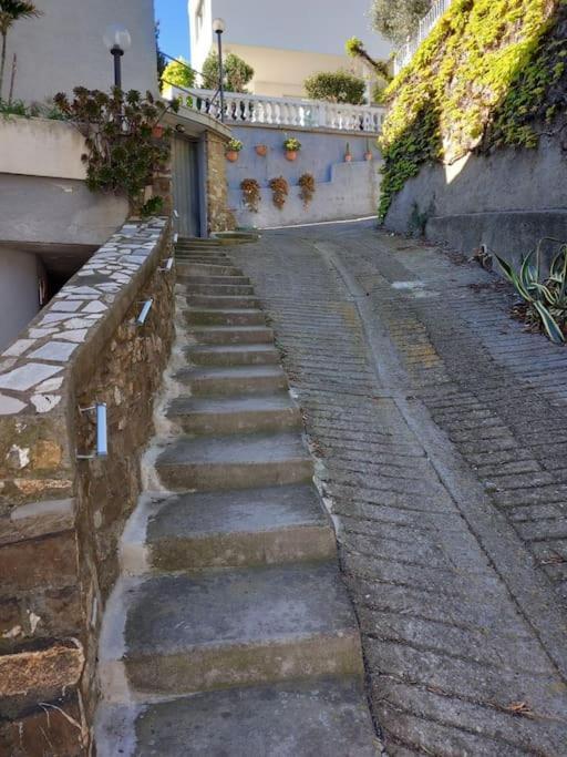 Appartement Bella Vista Sopra Il Porto! à San Lorenzo al Mare Extérieur photo